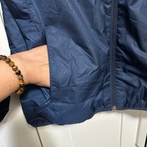 Nike wind breaker Pre loved L